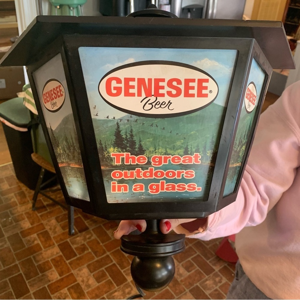 Vintage 1970’s GENESEE Beer 3 Sided Wall Lantern Lamp Bar Light Sign Game Room